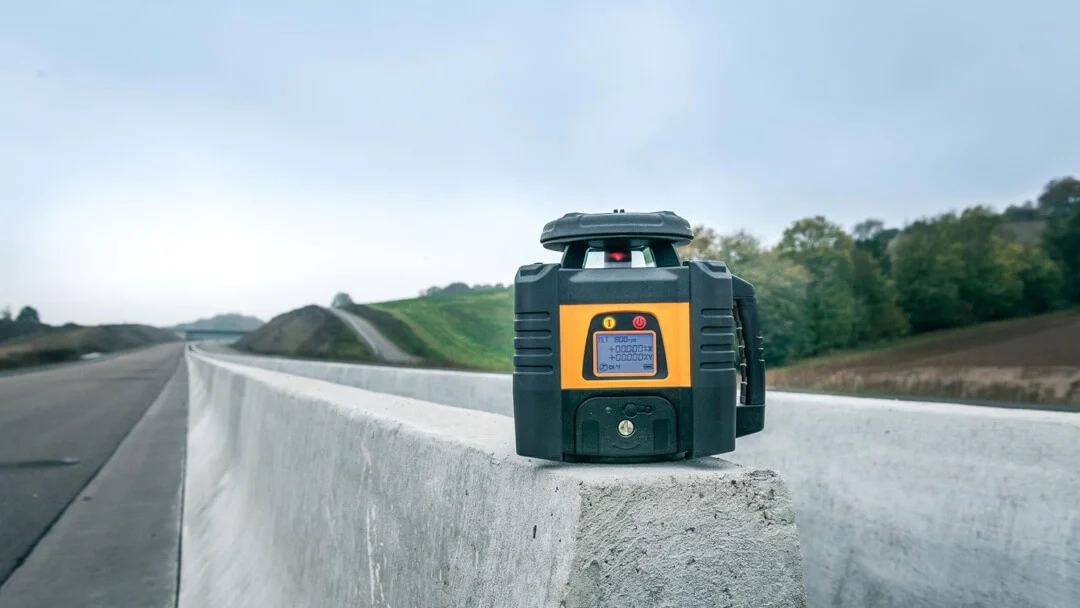 Máy laser xoay làm đường FL 155H-G - Geo Fennel - Ảnh 8 | Le Quoc Equipment